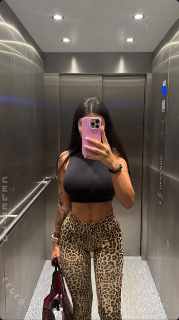 Full leaked Badshawty private onlyfans photo