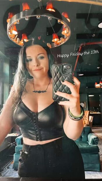 Full leaked Badwitchaz private onlyfans photo