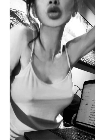 Full leaked Bai ling private onlyfans photo