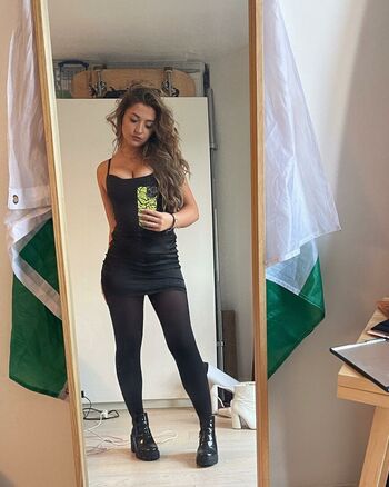 Full leaked Bambinobecky  page private onlyfans photo