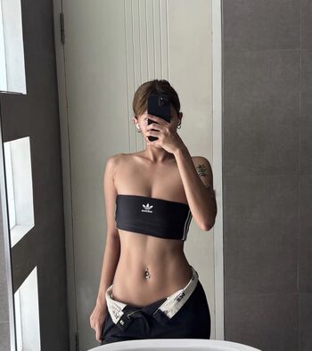 Full leaked Bananna exe page private onlyfans photo