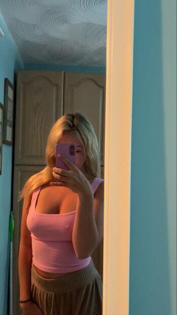 Full leaked Barbiebrittney private onlyfans photo