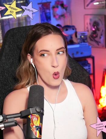 Full leaked Basicwitgirl page private onlyfans photo