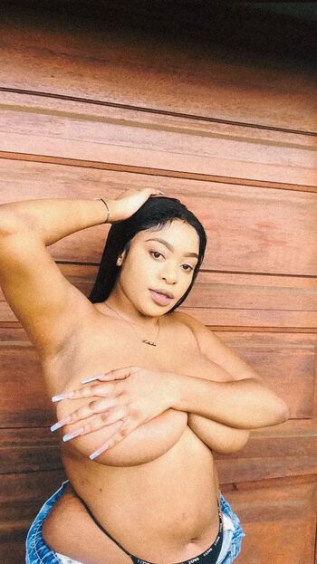 Full leaked Bassiemok private onlyfans photo