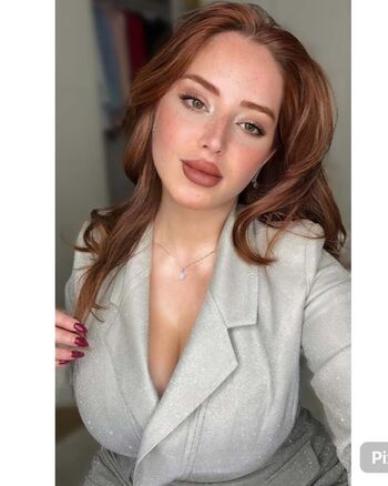 Full leaked Batoul hasroumi private onlyfans photo