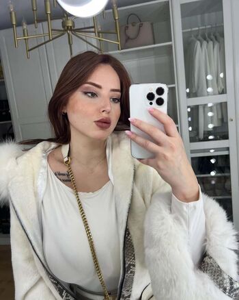 Full leaked Batoul hasroumi private onlyfans photo