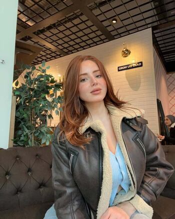 Full leaked Batoul hasroumi private onlyfans photo