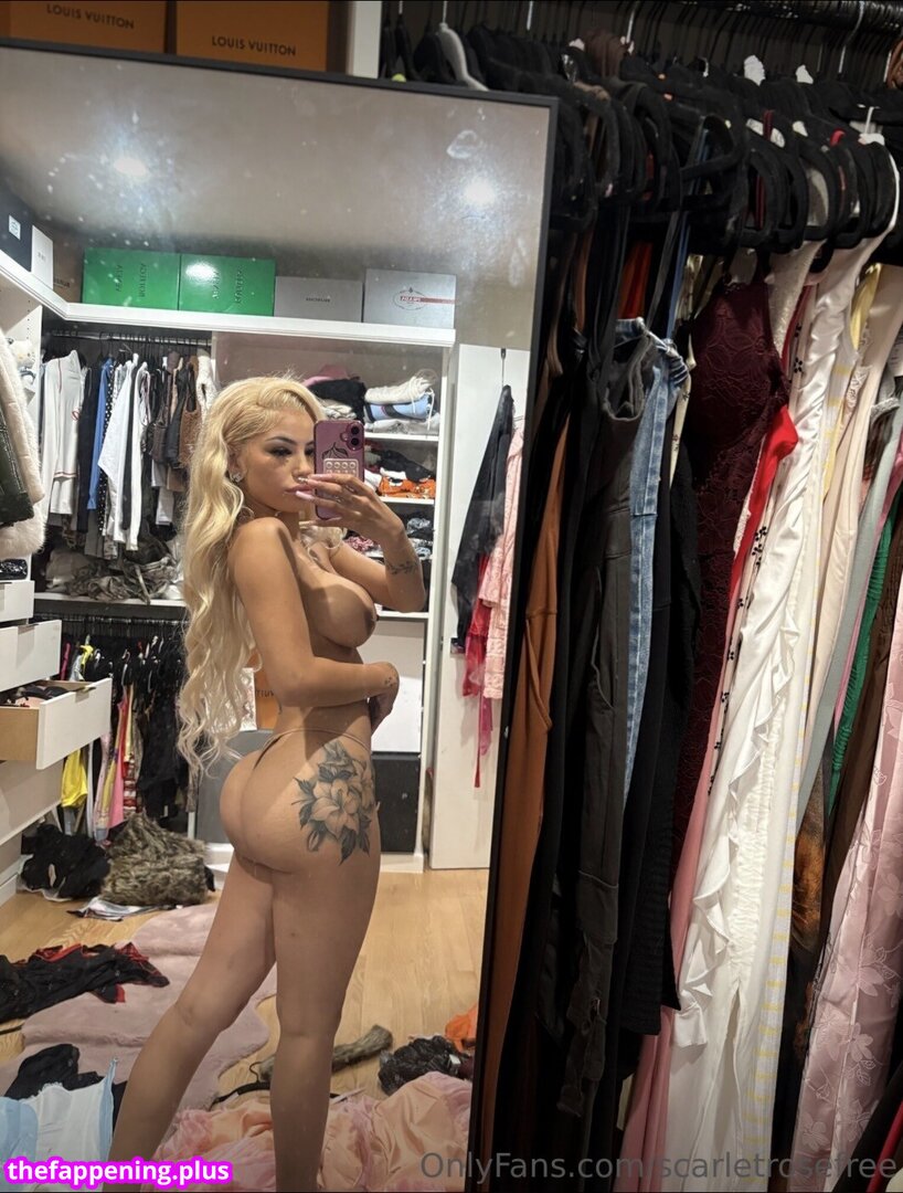 Scarletrose / baby_sin18 / bbyscar18 / https: / scarletrosefree Foto OnlyFans Nuda #1