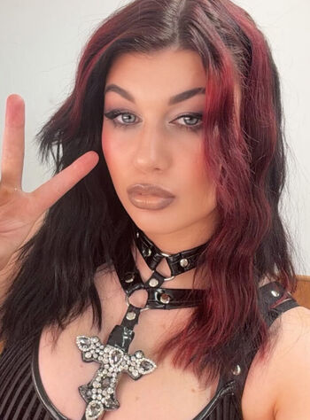 Full leaked Bea priestley private onlyfans photo