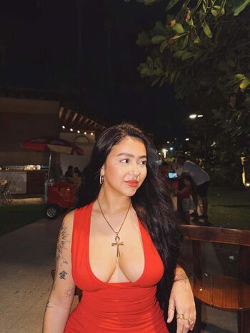 Beca Barreto