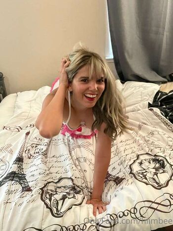 Full leaked Bee private onlyfans photo