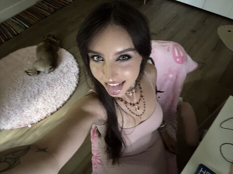 Full leaked Beebee asmr private onlyfans photo