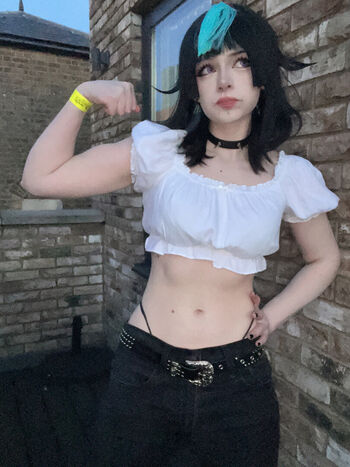 Full leaked Beezleneezle page private onlyfans photo