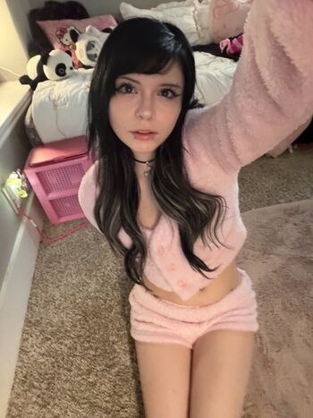 Full leaked Bella swan private onlyfans photo