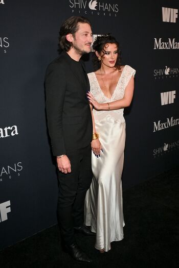 Full leaked Bella thorne  page private onlyfans photo