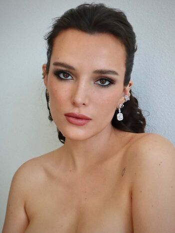 Full leaked Bella thorne  page private onlyfans photo