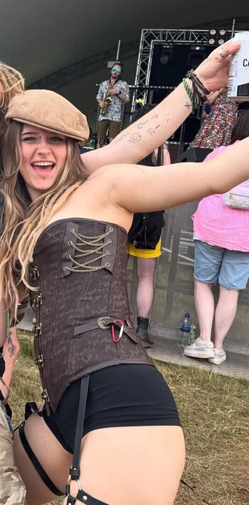 Full leaked Bella wilson private onlyfans photo