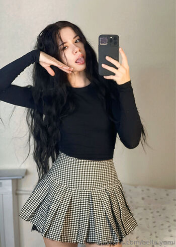 Full leaked Bella yumi private onlyfans photo