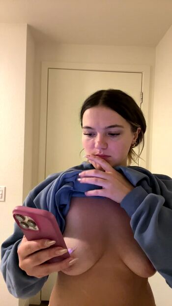 Full leaked Bellafaye private onlyfans photo