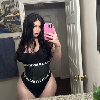 Full leaked Bentley paris private onlyfans photo