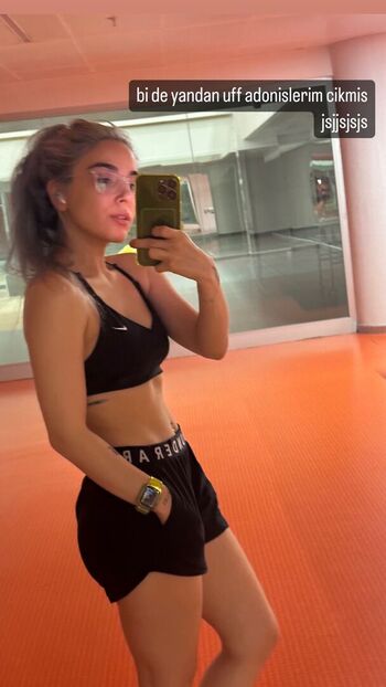 Full leaked Benvivien page private onlyfans photo