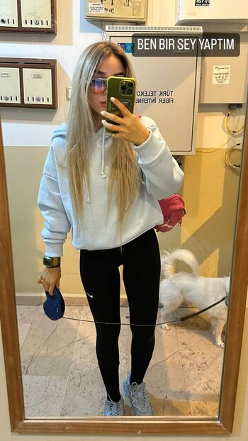 Full leaked Benvivien private onlyfans photo