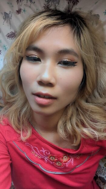 Full leaked Bessy q page private onlyfans photo