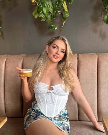 Full leaked Beth mae private onlyfans photo