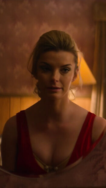 Betty Gilpin