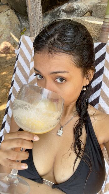 Full leaked Beyraabundes private onlyfans photo