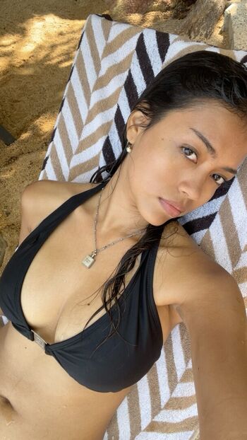 Full leaked Beyraabundes private onlyfans photo