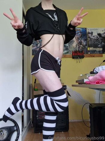 Full leaked Bicuriousboi private onlyfans photo