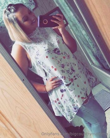 Full leaked Big booty momma private onlyfans photo