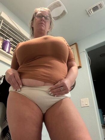 Full leaked Bigtittycougar private onlyfans photo