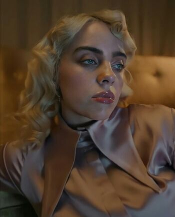 Full leaked Billie eilish  page private onlyfans photo