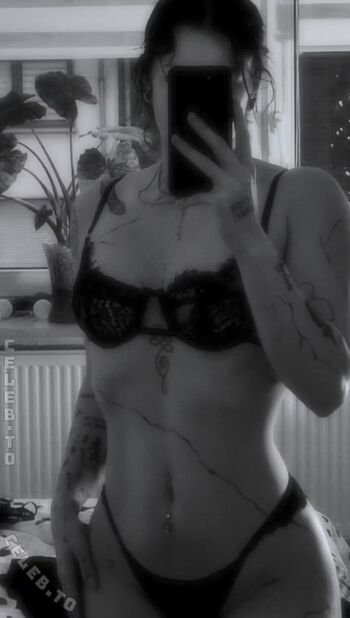 Full leaked Bimbalabambi private onlyfans photo