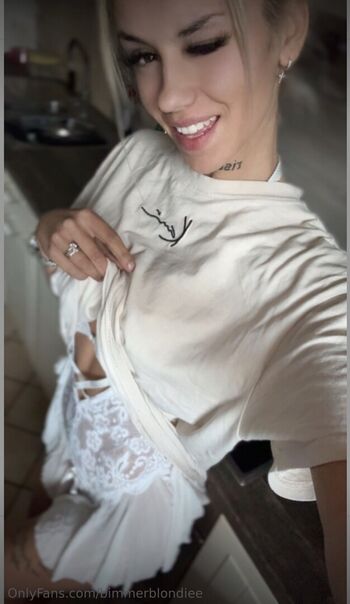 Full leaked Bimmerblondiee page private onlyfans photo