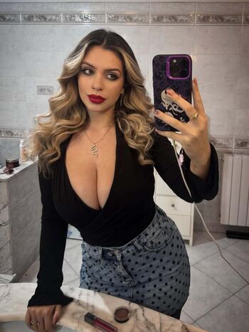 Full leaked Bionditudo private onlyfans photo