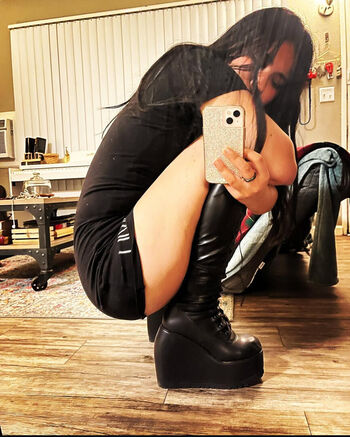 Full leaked Bisquedolly private onlyfans photo