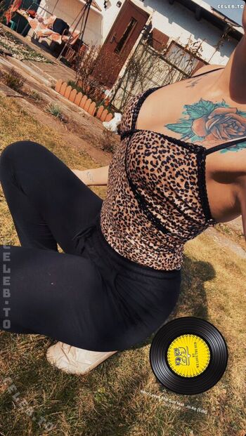 Full leaked Bitchazepam private onlyfans photo