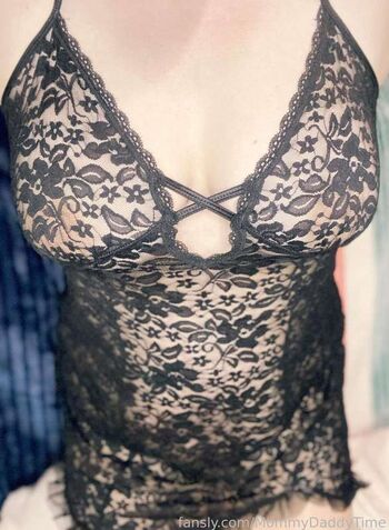 Full leaked Blairethebustymilf private onlyfans photo