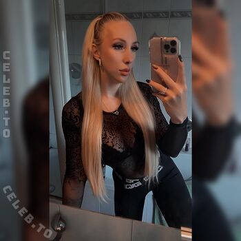 Full leaked Blondchen private onlyfans photo