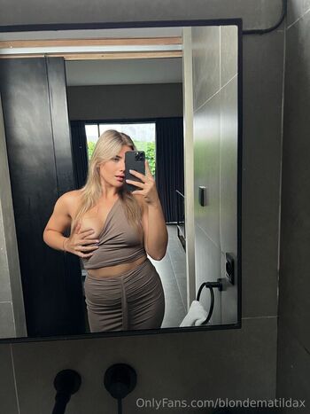 Full leaked Blondematildax private onlyfans photo