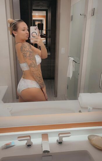 Full leaked Blondiebabyyy private onlyfans photo