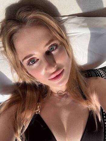 Blondinka Drive Angelina