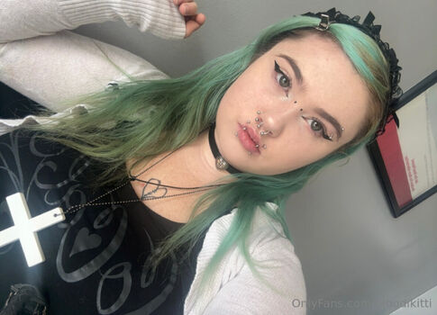 Full leaked Bloodikittix private onlyfans photo