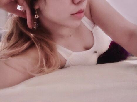 Full leaked Blushingsora private onlyfans photo