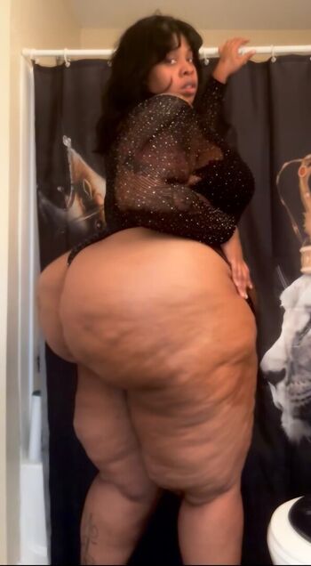 Full leaked Blvckasszilla private onlyfans photo