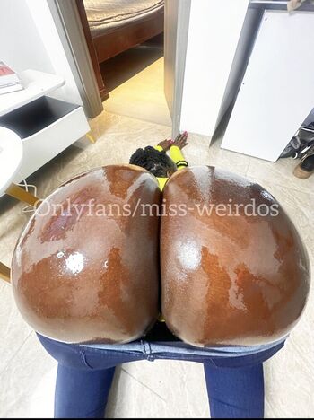 Full leaked Blvckasszilla private onlyfans photo