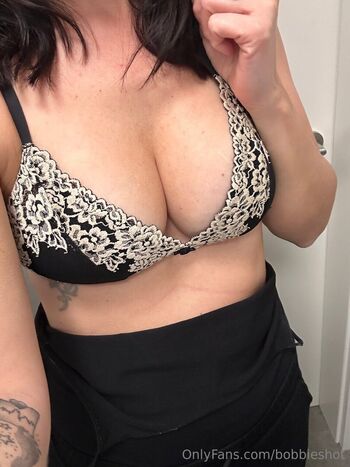 Full leaked Bobbieshot private onlyfans photo